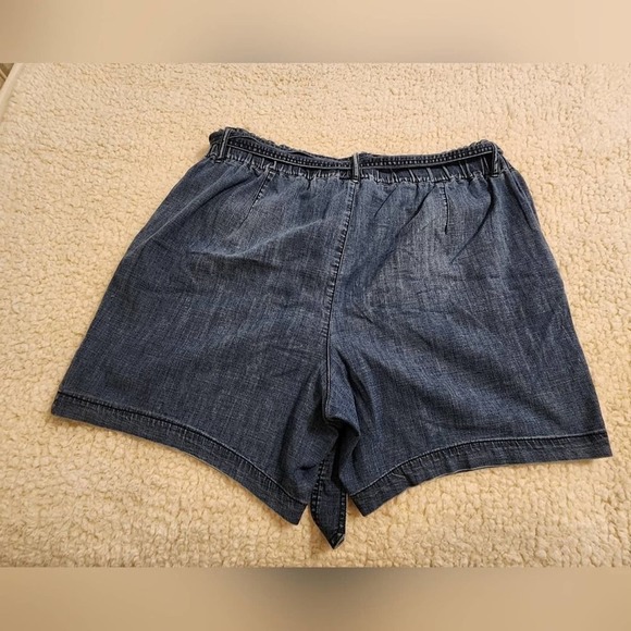 Lane Bryant belted waist denim elastic waist shorts plus size 18 - Picture 4 of 6